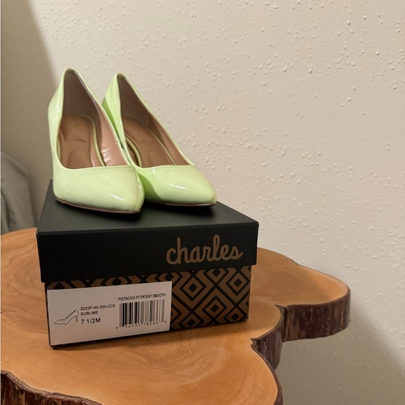 Charles By Charles David Sublime Pump - Picture 6 of 14